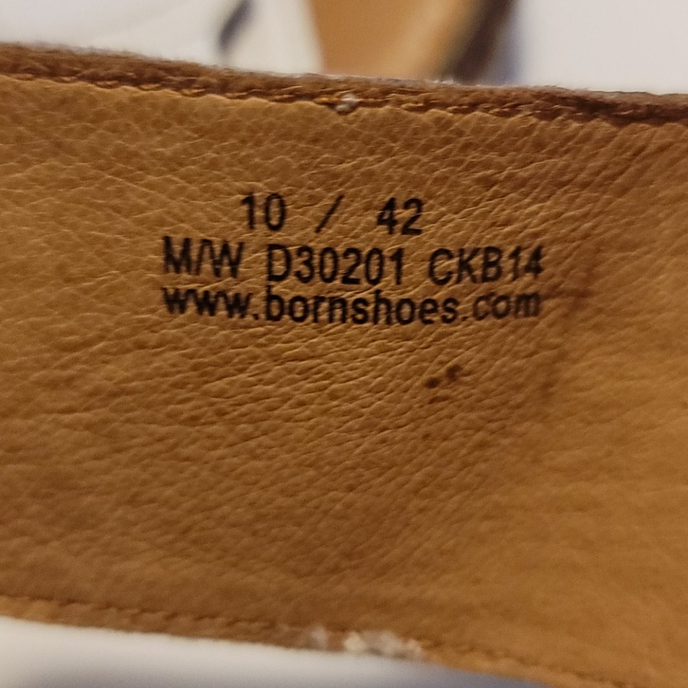 NEW Born Slip On Adjustable Wedge Sandal White 10 - Picture 4 of 7